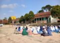 Penyuluh KUA Purabaya Bimbing Siswa SMPN 1 Purabaya Biasakan Salat Duha dan Disiplin
