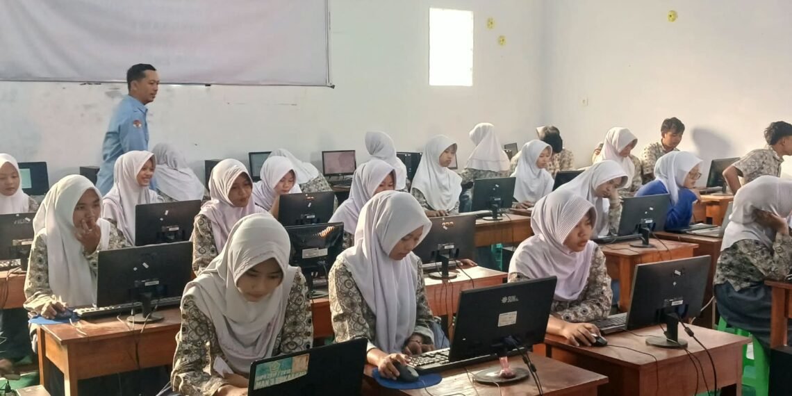 MAN 3 Sukabumi Tuntaskan Gladi Bersih TKA Gelombang I, 175 Siswa Ikuti Uji Coba