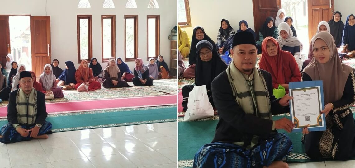 Perkuat Pembinaan Keagamaan, Penyuluh KUA Kabandungan Serahkan SKT Majelis Taklim Al-Muhajirin