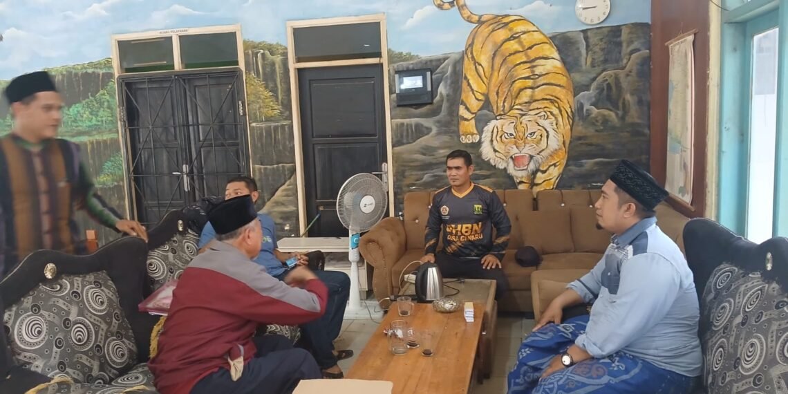 Penyuluh Agama KUA Ciemas Ajak Tokoh Agama Tertibkan Administrasi Majelis Taklim