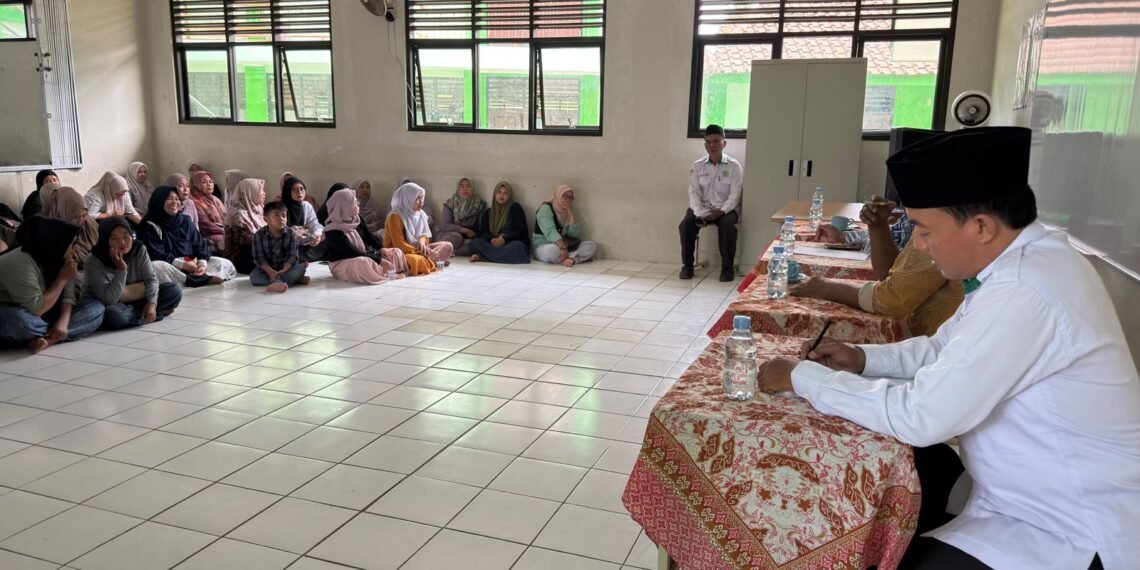 MIN 2 Sukabumi Gelar Rapat Bersama Orang Tua untuk Bahas Program dan Persiapan Akhir Tahun