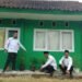 KUA Ciemas Rawat Tanaman Program Sawahon untuk Menjaga Keberlanjutan Program