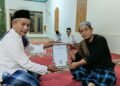 Perkuat Legalitas Majelis Taklim, Penyuluh KUA Ciracap Serahkan Sertifikat MT Nurul Huda