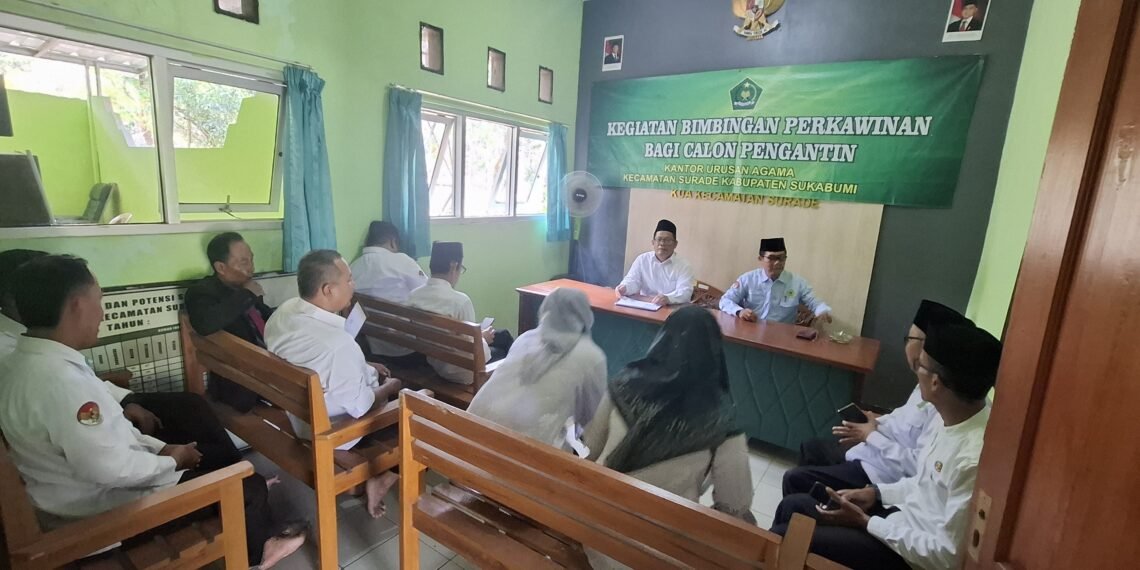 Perkuat Profesionalisme, Kepala KUA Surade Dalami Peran dan Tanggung Jawab Penghulu, Penyuluh, serta PLO