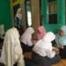 Perkuat Kemampuan Baca Tulis Al-Qur’an, Penyuluh KUA Cisolok Berikan Pembinaan BTQ di SMPN 1 Cisolok