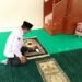 Penyuluh KUA Cikidang Laksanakan Kalibrasi Arah Kiblat di Masjid Sholih bin A’yis Al’ Athwi