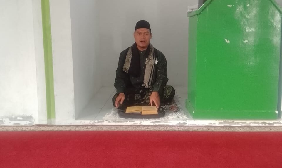 Perkuat Rasa Syukur, Penyuluh KUA Kabandungan Berikan Bimbingan di Majelis Taklim Al-Ikhlas