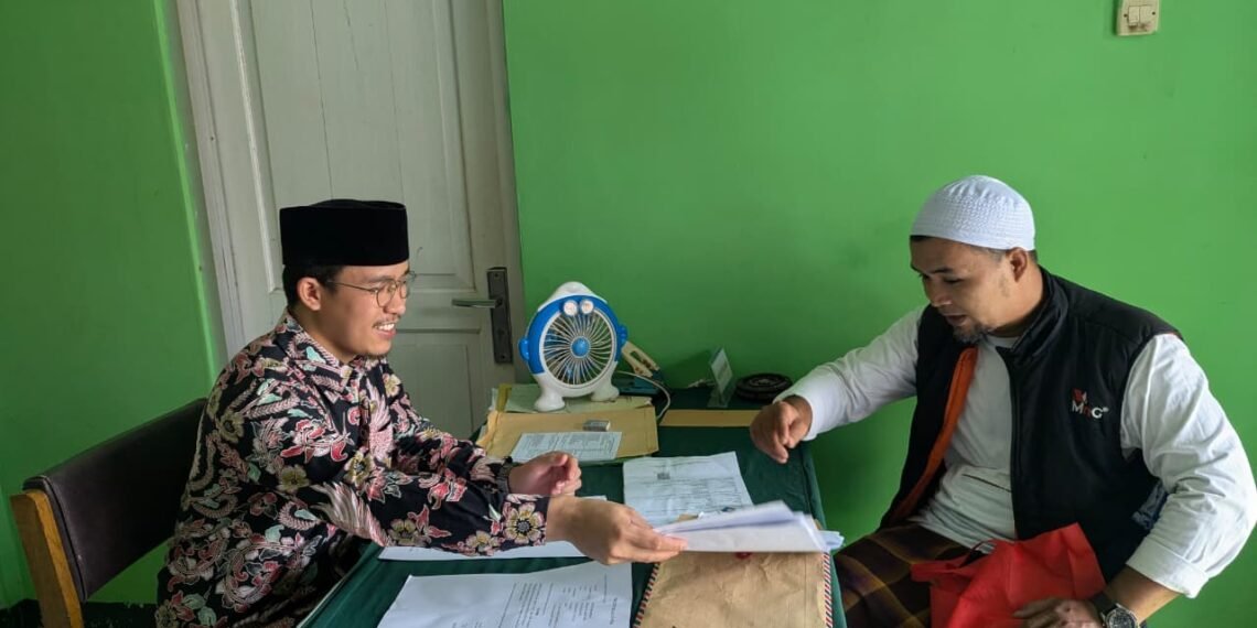 Penghulu KUA Cicantayan Edukasi Calon Pengantin tentang Ketentuan Waktu Pendaftaran Nikah