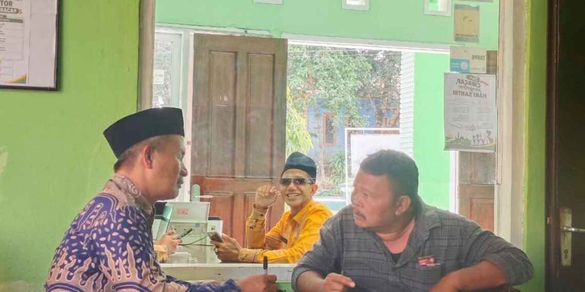 Kepala KUA Ciracap Layani Konsultasi Syariah bagi Masyarakat