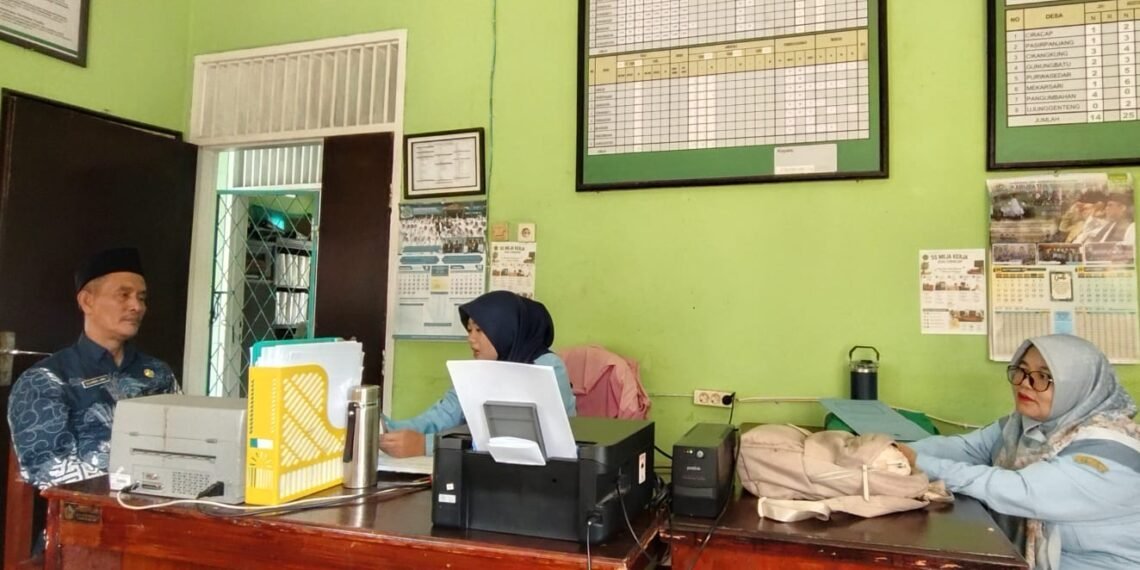 KUA Ciracap Tindak Lanjuti Pembinaan Operator untuk Dukung Digitalisasi Layanan