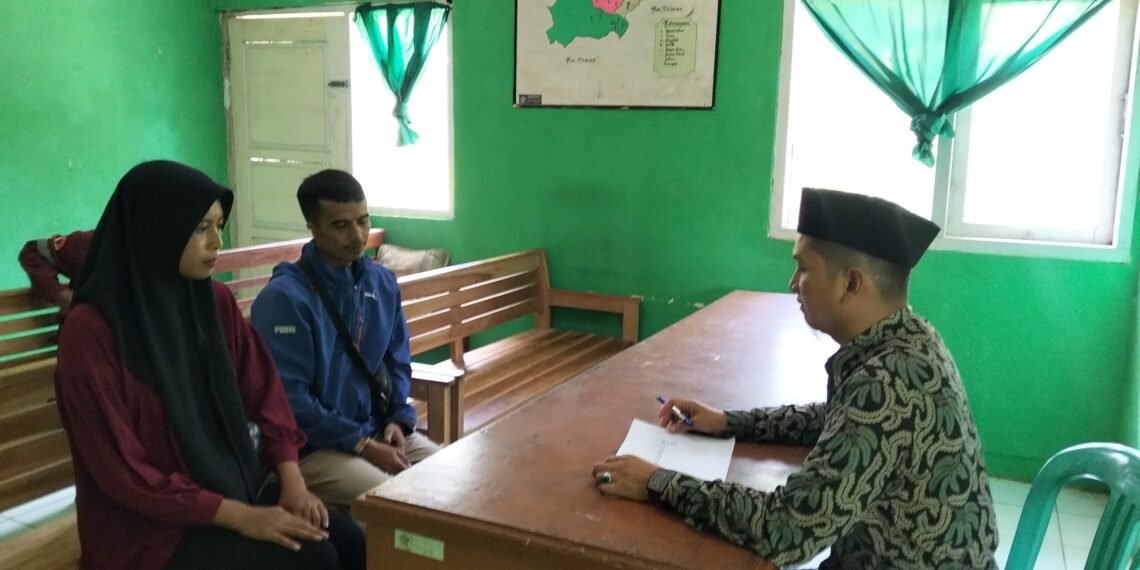 KUA Ciemas Berikan Penasihatan Perkawinan untuk Perkuat Keutuhan Rumah Tangga