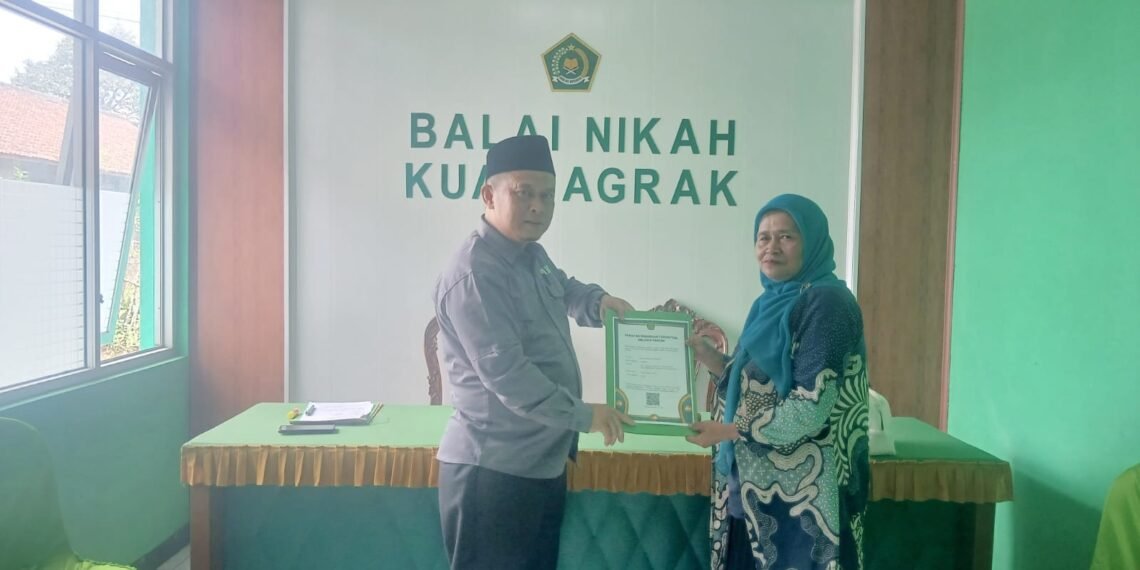 Majelis Taklim An-Nur Cibodas Terima SKT, KUA Nagrak Perkuat Legalitas Kelembagaan