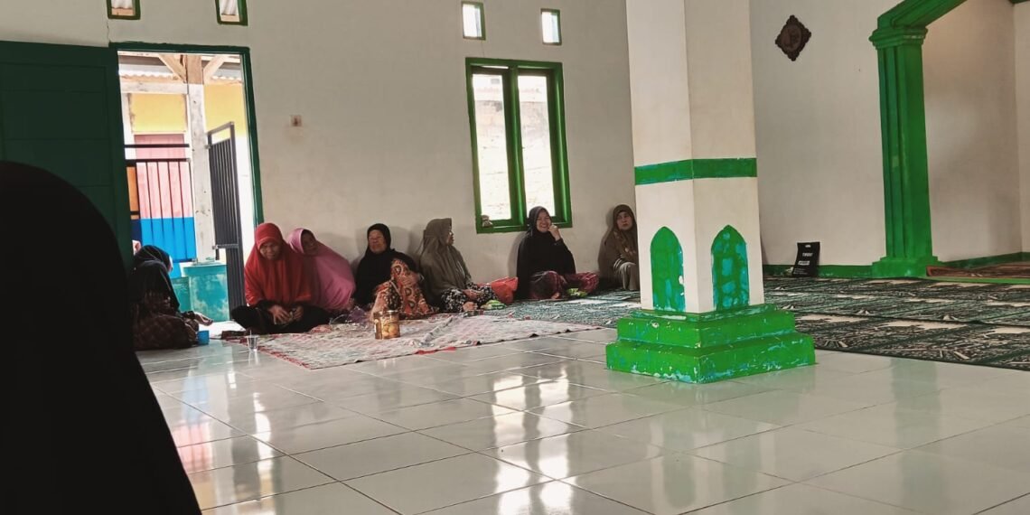 Penyuluh KUA Cimanggu Edukasi Jemaah tentang Pencegahan Pernikahan Dini