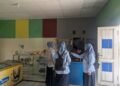 Dorong Kepatuhan Sertifikasi Halal, Penyuluh KUA Cicantayan Edukasi Pengelola Kantin SMKS Cimahi