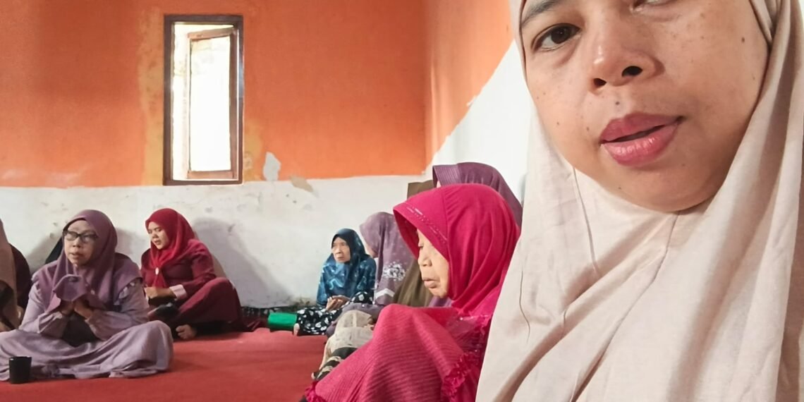 Penyuluh KUA Bojonggenteng Ajak Jamaah Majelis Taklim Membiasakan Bersyukur