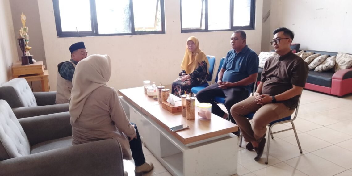 KUA Cisaat dan Kecamatan Koordinasikan Persiapan Hari Santri dan Camp Religi