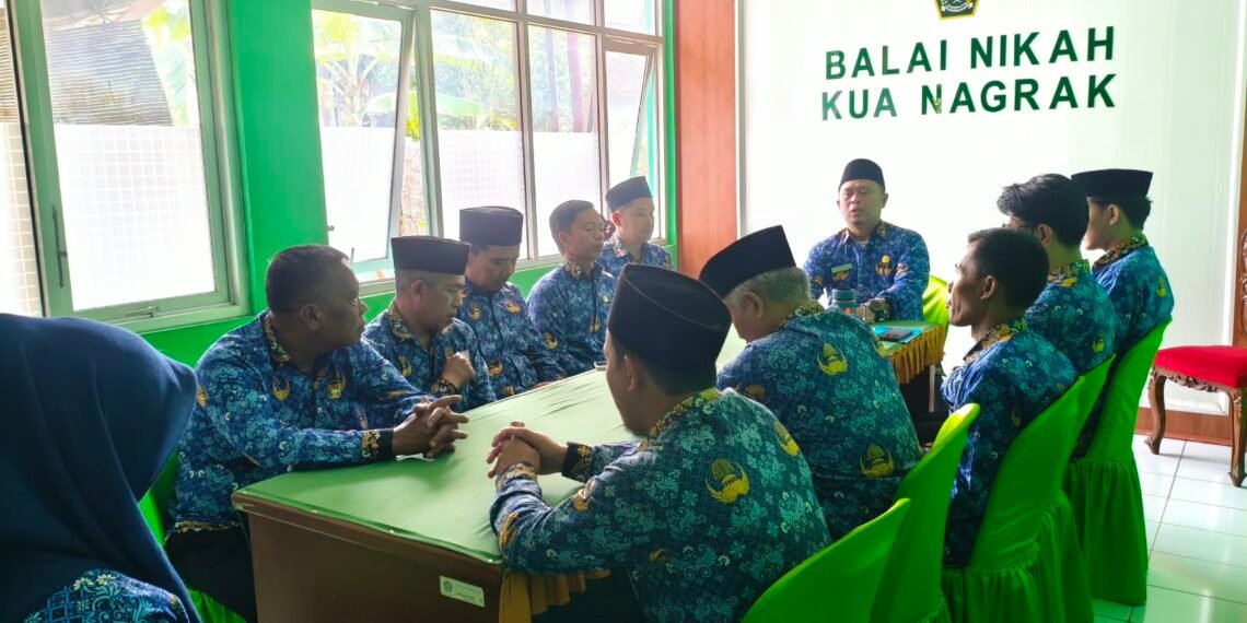 KUA Nagrak Gelar Briefing Staf untuk Perkuat Pelayanan dan Publikasi