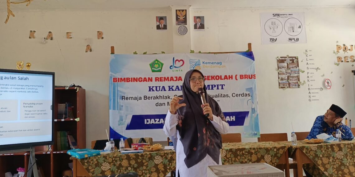 Penyuluh KUA Kadudampit Ajak Pelajar Pahami Dampak Negatif Pergaulan Remaja