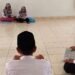 TADABUR, Pegawai KUA Ciracap Biasakan Tadarus Al-Qur’an Bakda Zuhur