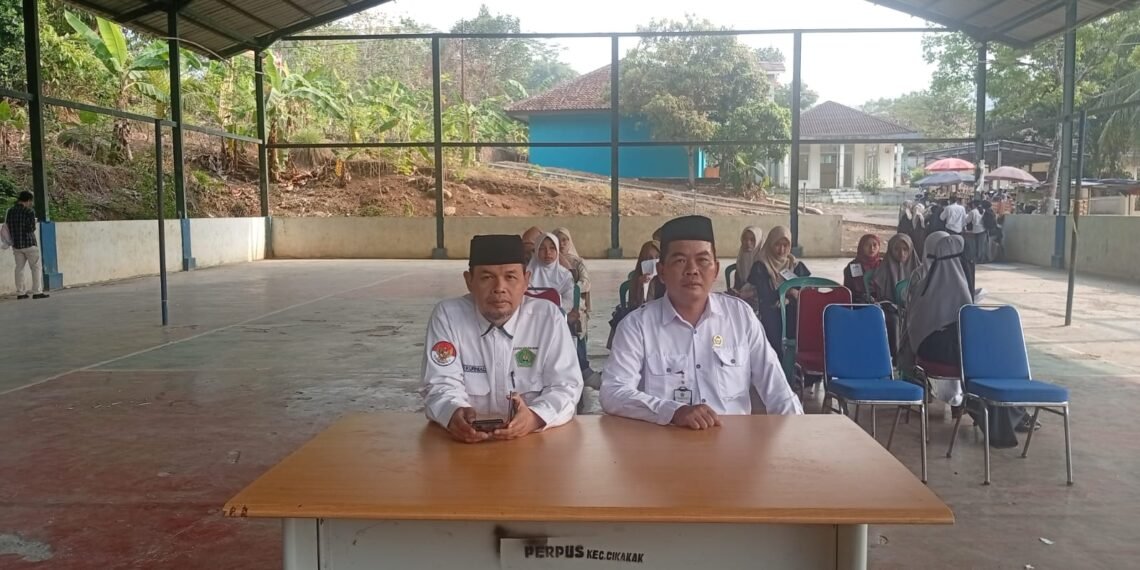 Penyuluh KUA Cikakak Jadi Juri Lomba Da’i Hari Santri