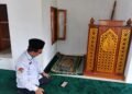 Penyuluh KUA Cikidang Kalibrasi Arah Kiblat Masjid Darul Hikmah