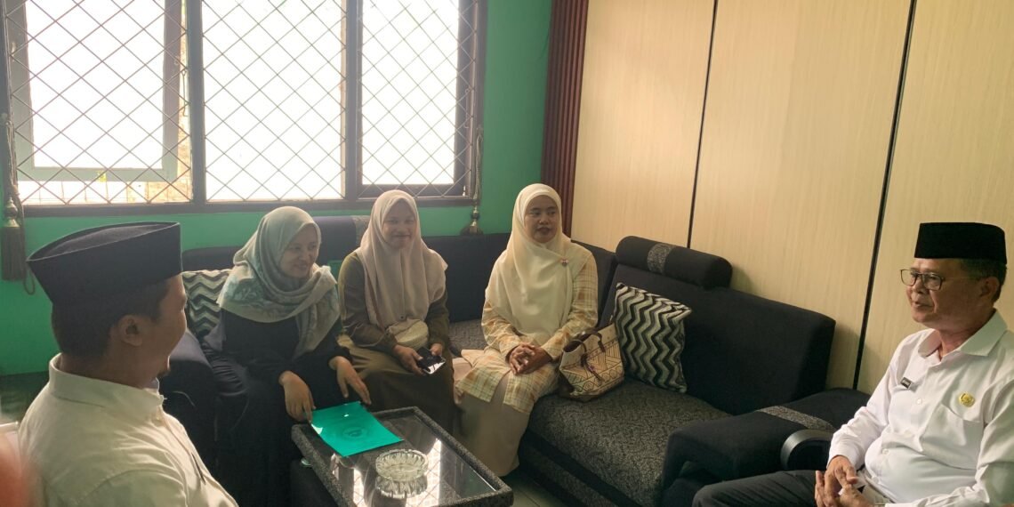 Kepala KUA Cidahu Terima Kunjungan Pengurus FKPQ, Bahas Persiapan POSPQ 2026