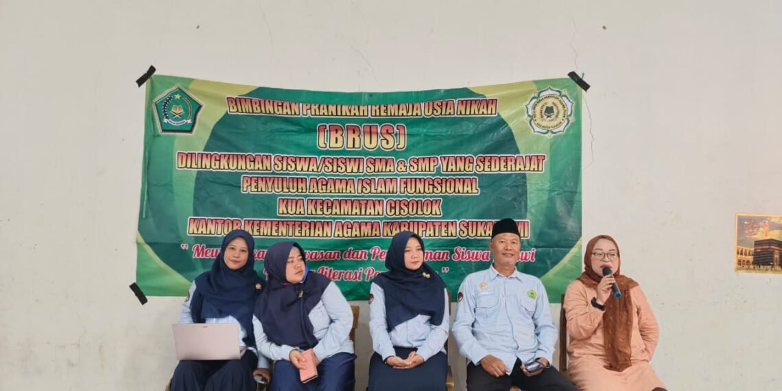 Penyuluh KUA Cisolok Berikan Bimbingan Remaja Usia Sekolah di SMP PGRI 3 Cisolok