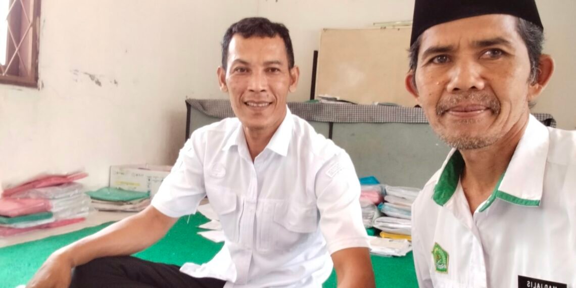 Perkuat Program SAWAHON, Penyuluh Agama Islam KUA Cibitung Jalin Sinergi Penanaman Pohon Produktif