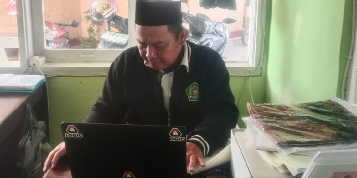 Penghulu KUA Ciracap Utamakan Ketelitian dalam Administrasi Nikah