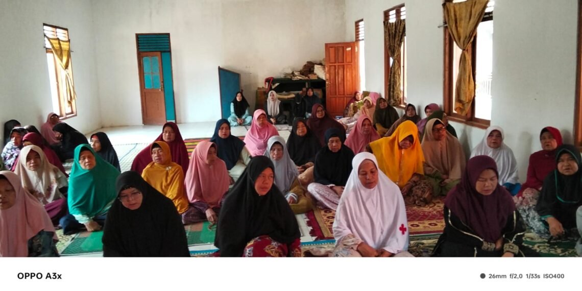 Penyuluh KUA Surade Ajak Jemaah MT Al-Amanah Menjaga Bumi sebagai Amanah