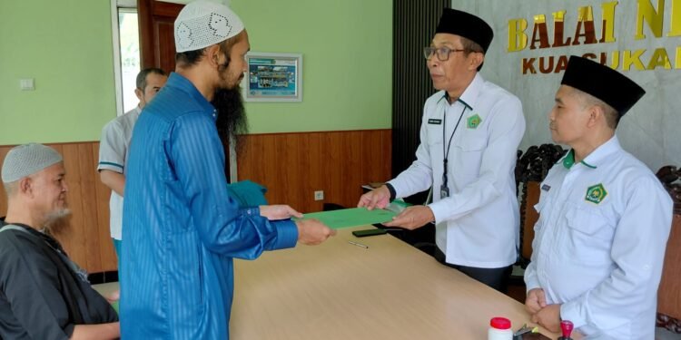 KUA Sukaraja Perkuat Layanan Wakaf melalui Prosesi Ikrar Wakaf