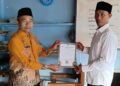 Penyuluh KUA Ciracap Serahkan SKT Majelis Taklim At-Taqwa di Pasirpanjang