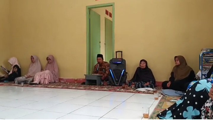 Optimalkan Potensi Ekonomi Umat, Penyuluh KUA Cikembar Berikan Bimluh Pemberdayaan Wakaf di MT Al Humaeroh
