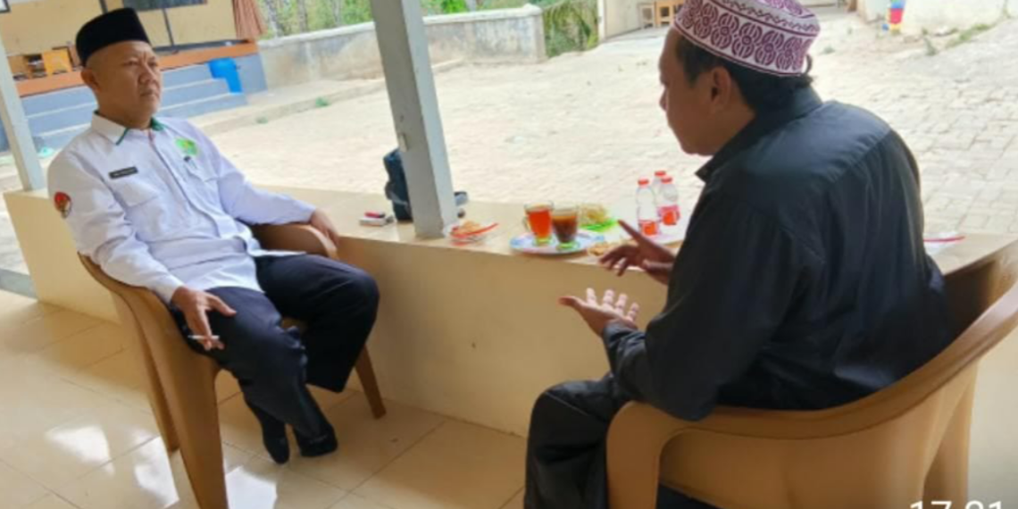 Perkuat Aset Wakaf, Kepala KUA Simpenan Dampingi Pemenuhan Persyaratan Sertifikasi