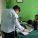 Pastikan Administrasi dan Kesiapan Catin, Penghulu KUA Cicantayan Layani Pemeriksaan Berkas dan Bimwin Mandiri