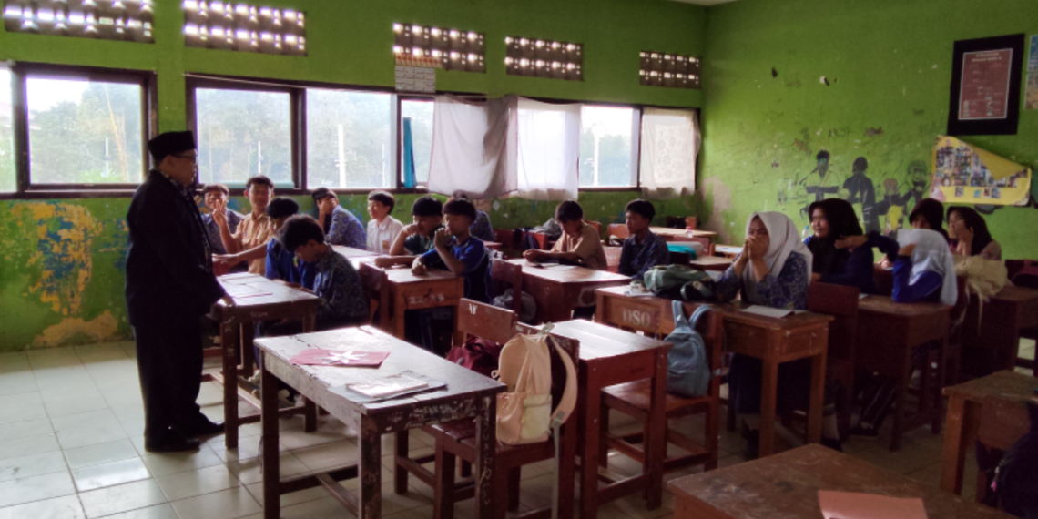KUA Lengkong Dampingi Program Guru Ngaji Masuk Sekolah melalui Bimbingan Tahsin Iqra