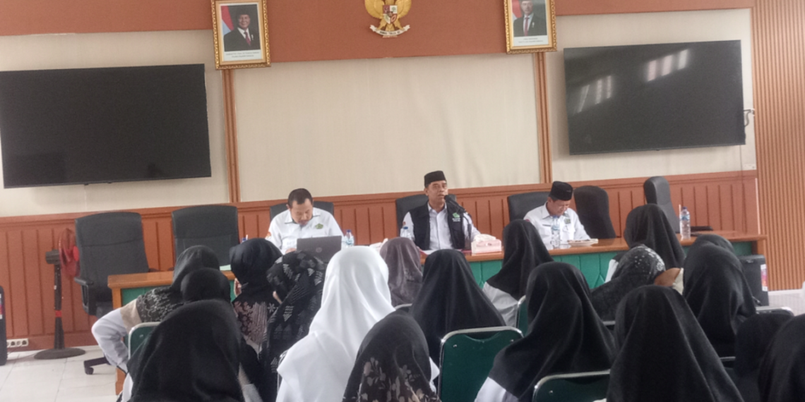 Pembinaan ASN Kemenag Sukabumi, Kasubbag TU Tekankan Disiplin, Akurasi Data, dan Kepatuhan Regulasi