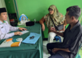 Penghulu KUA Cicantayan Edukasi Orang Tua Calon Pengantin Terkait Persyaratan Pernikahan