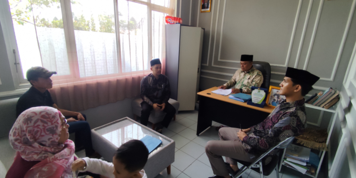 Kepala KUA Nagrak Layani Konsultasi Taukil Wali untuk Pernikahan Warga Indonesia dengan WNA Turki