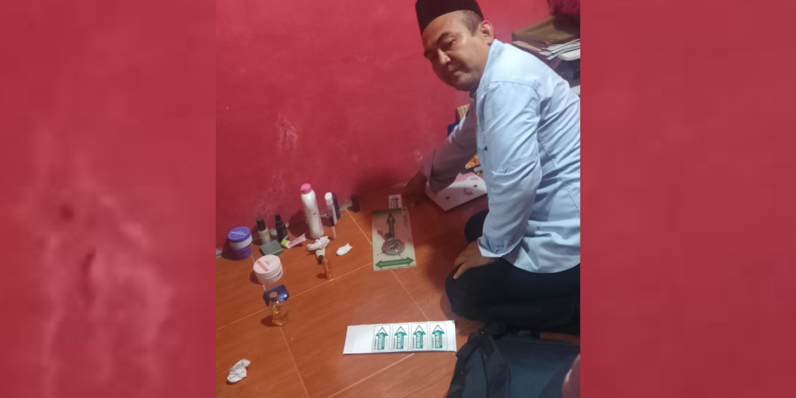 Penyuluh Agama Islam KUA Cidadap Lakukan Kalibrasi Arah Kiblat di Kampung Cigombong, Desa Hegarmulya