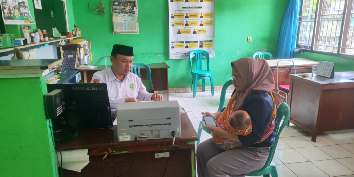 PLO KUA Cikakak Layani Masyarakat dalam Pengurusan Administrasi Pernikahan