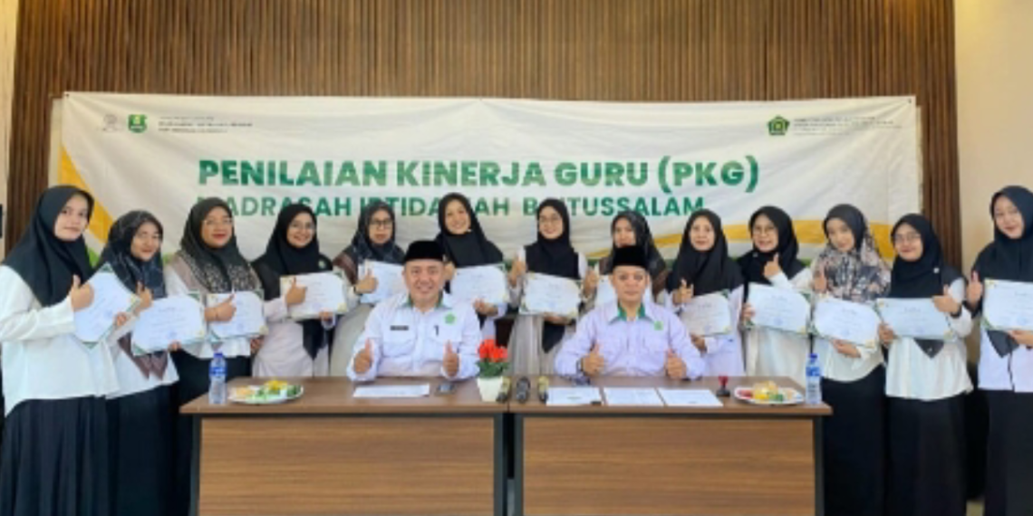 Pengawas Madrasah Tinjau Pelaksanaan PKG di MI Baitussalam